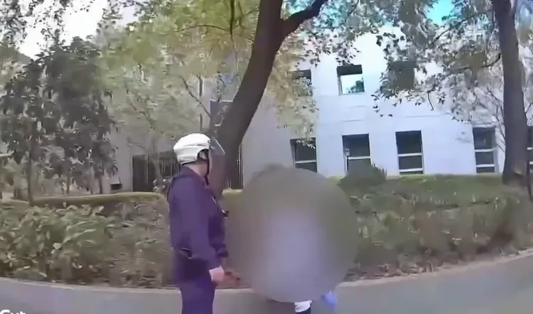 蘇男重回現場遭逮。翻攝畫面