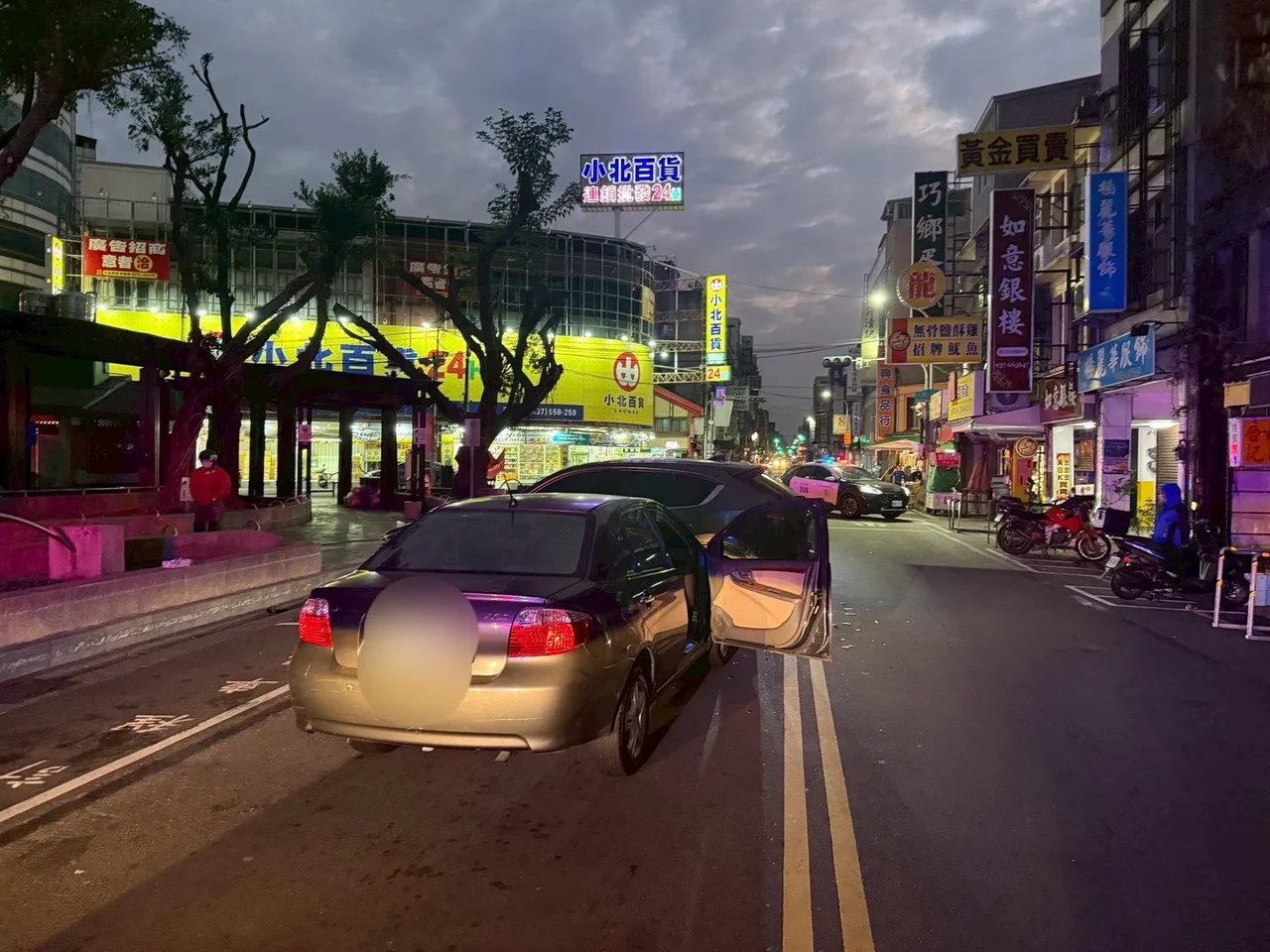 警方查出起因为2派人马因酒后冲突相约谈判。民众提供