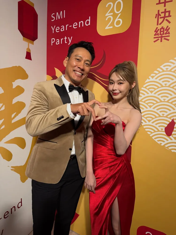 艾力克斯與Yuri是當晚主持搭檔。翻攝艾力克斯IG