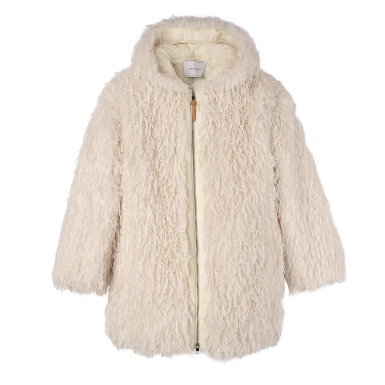 Longchamp 2026春季系列長毛絨大衣，3萬5900元。品牌提供