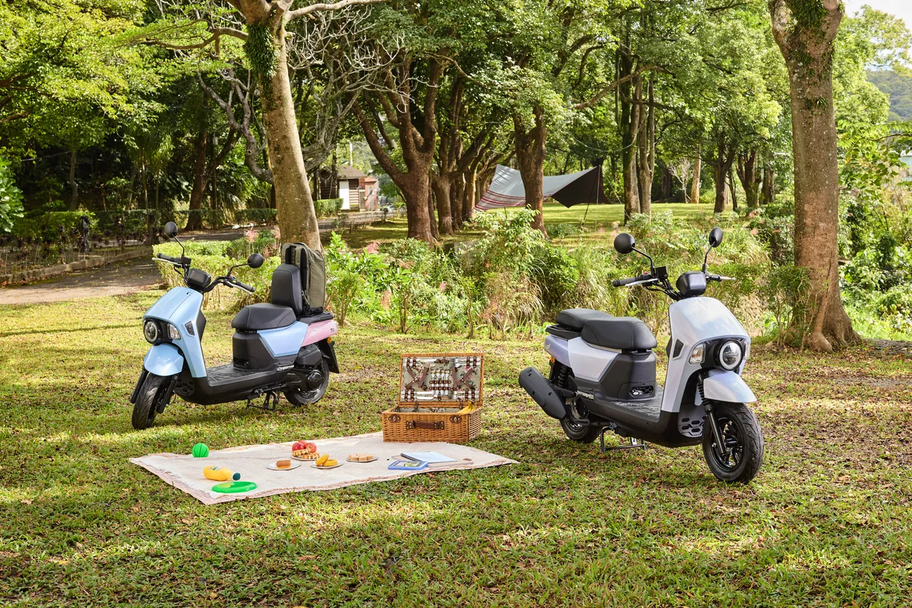 经过引擎与系统调校后，4MICA整体油耗效率明显提升，其中125c.c.版本由原本的49.5km/L提升至54.2km/L。业者提供