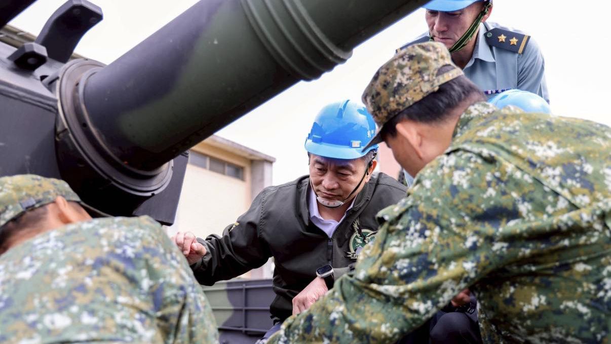 黃國昌指1.25兆特別預算高比例非對美軍購 綠委:外行還是惡意帶風向