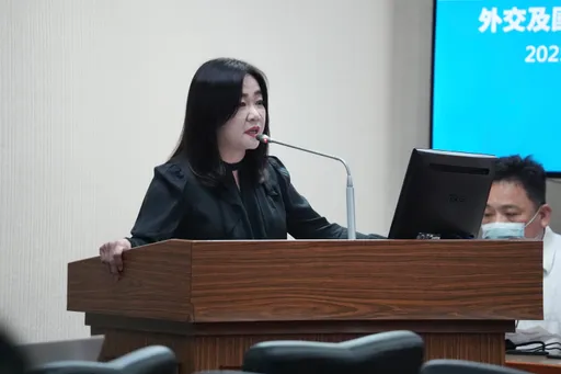 馬文君稱國軍花三倍價買子彈　民進黨：20年前代工價跟自製不能類比