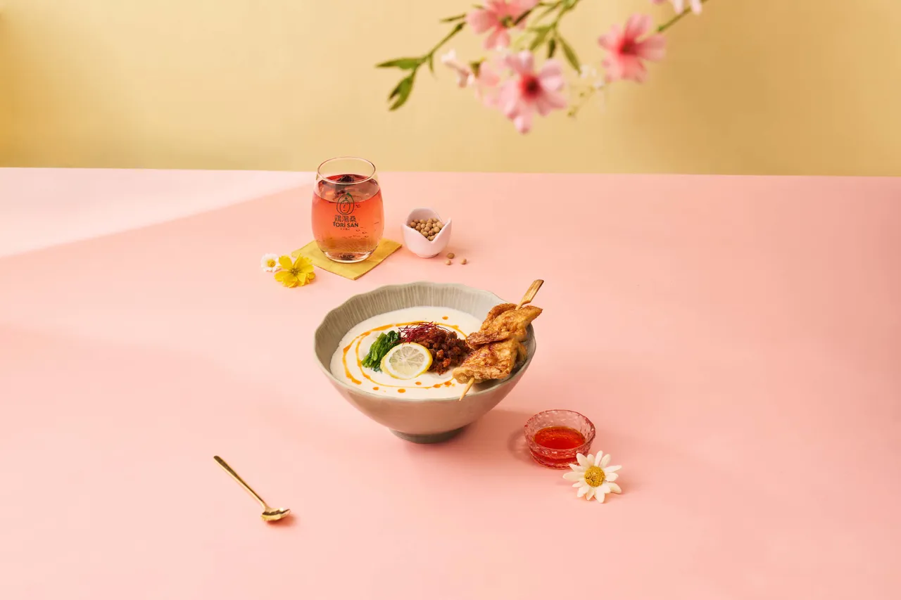 雞湯桑本次限定企劃以女性職人的創作視角為核心，選擇風味細膩、層次豐富的「泡系拉麵」作為主要呈現形式，營造溫柔而深刻的味覺體驗，也呼應雞湯桑療癒日常的品牌精神。業者提供