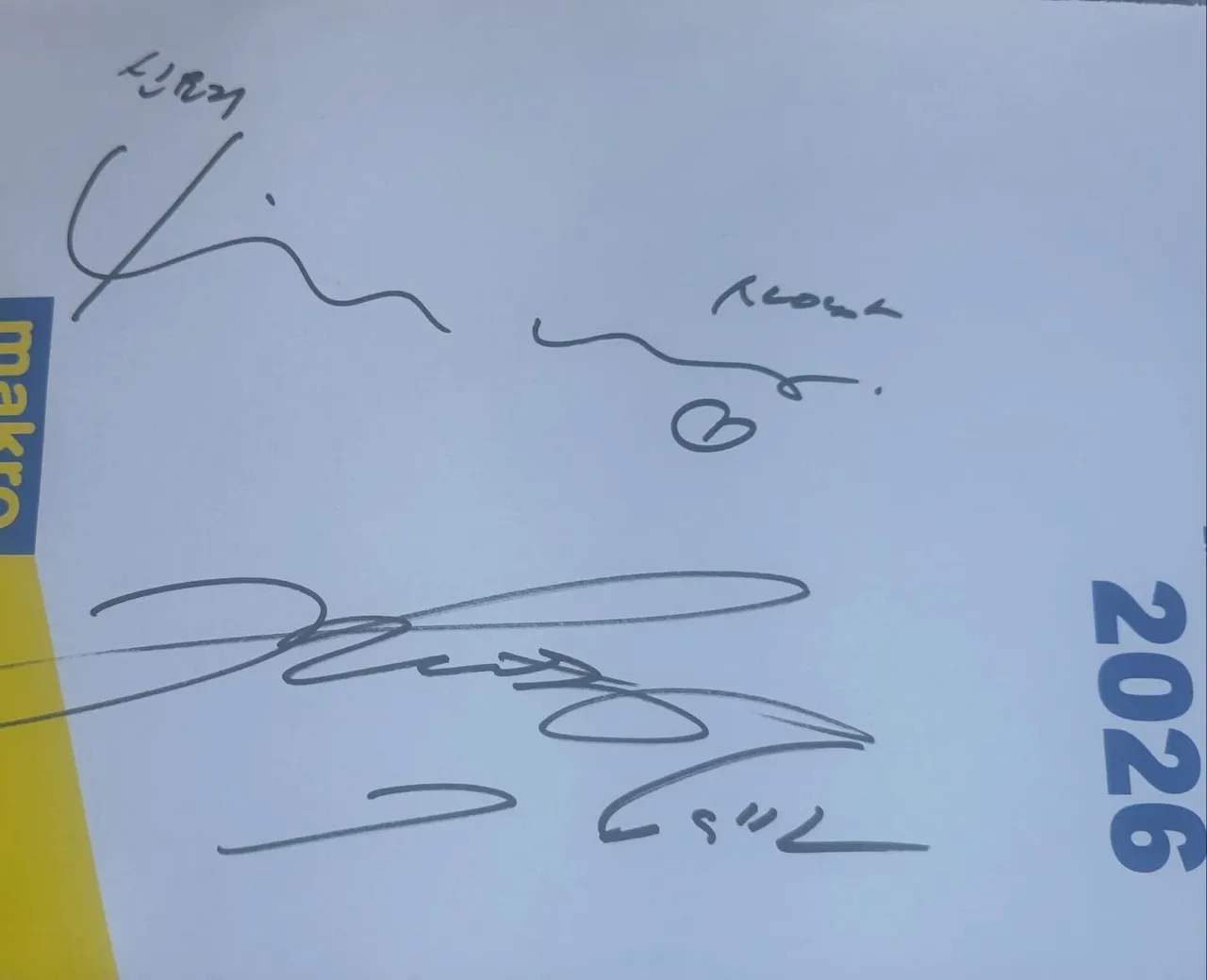 申敏儿只有签名，没有露脸。翻摄shinyori IG