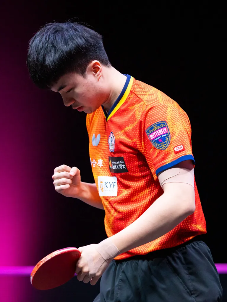 林昀儒以直落四夺冠。 翻摄WTT FB