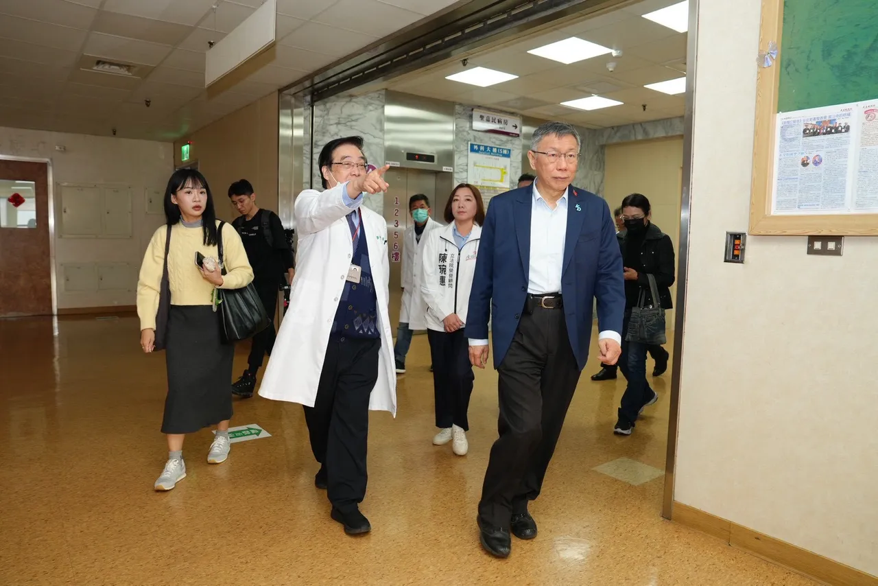 台灣民眾黨創黨主席柯文哲，13日到宜蘭為宜蘭縣長參選人陳琬惠輔選。民眾黨提供