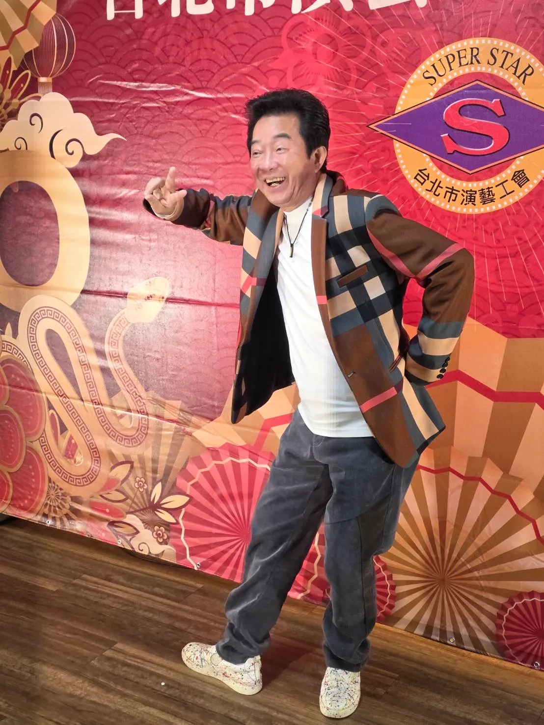 高群不敢再選舉了。讀者提供