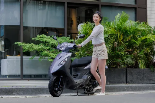 為日常移動加點溫柔感　三陽活力125新色登場