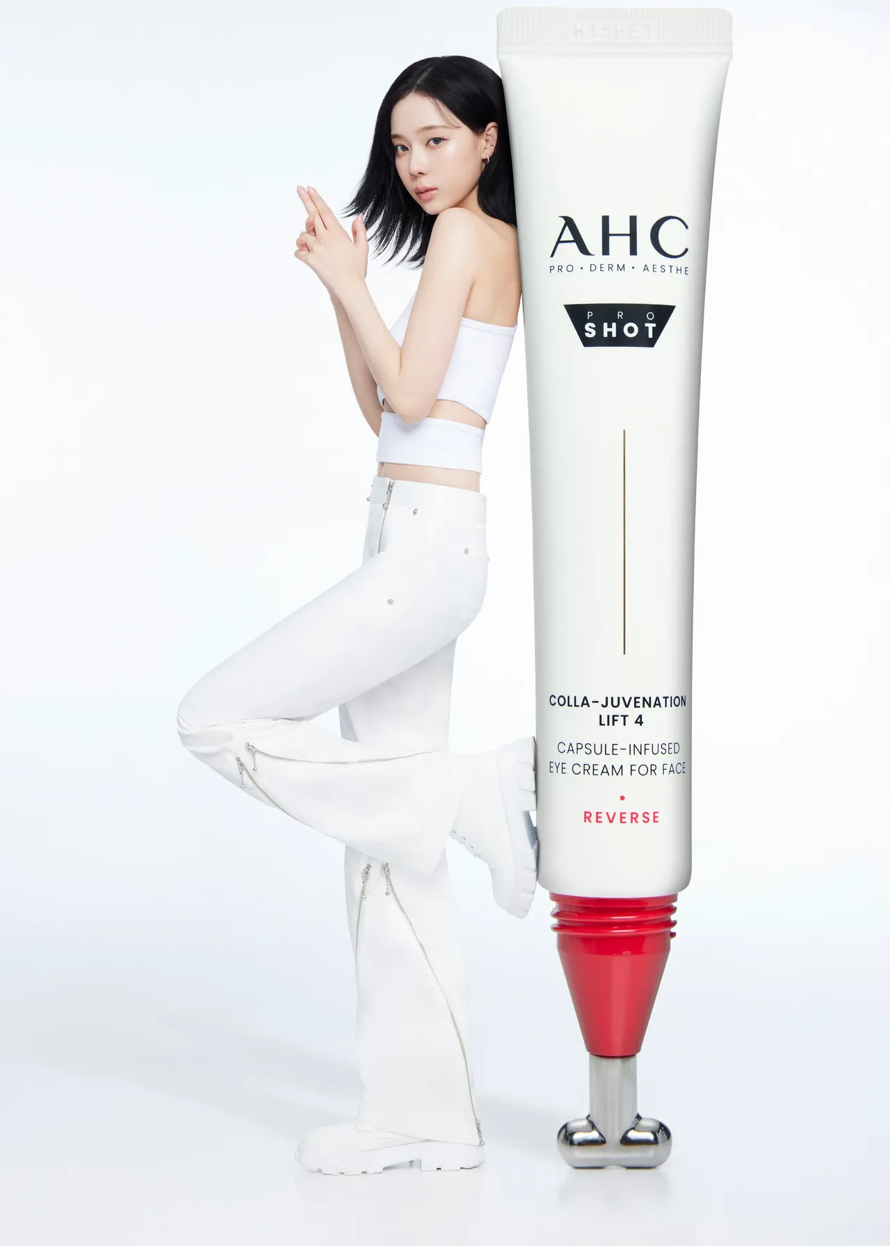 aespa Winter成為AHC全球品牌大使。品牌提供