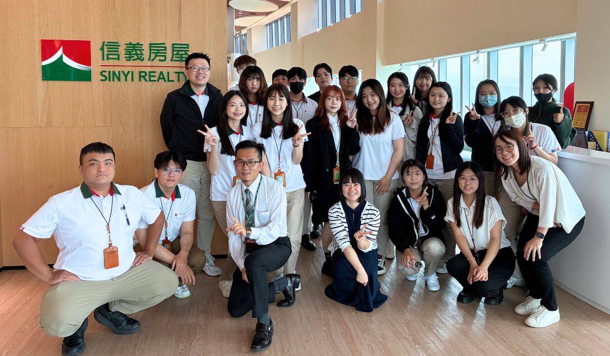 畢業就有工作 信義房屋祭出業務最高月薪42K秘書實習38K