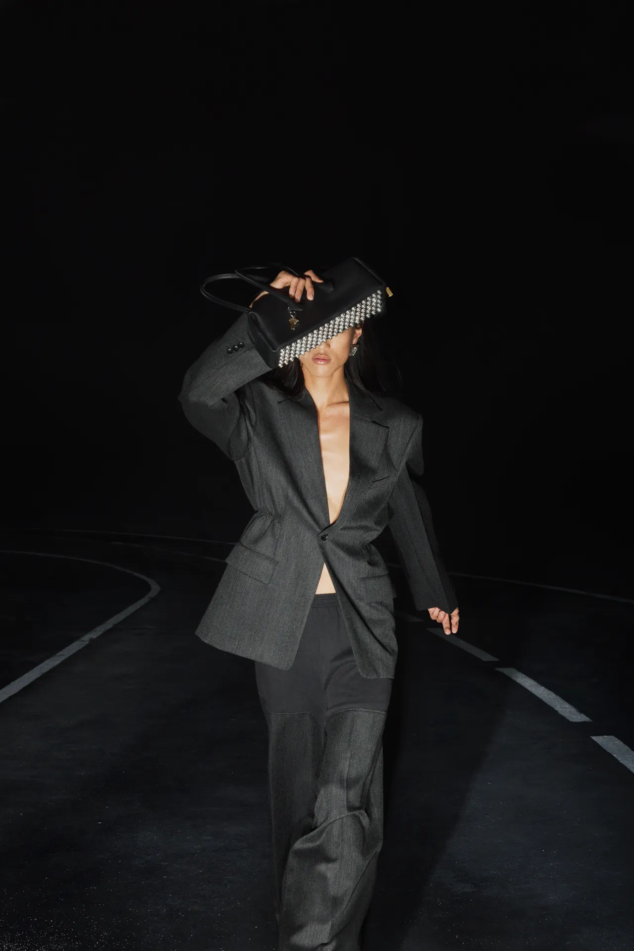 alexanderwang加大羊毛馬海毛寬鬆西裝外套，8萬5800元。品牌提供