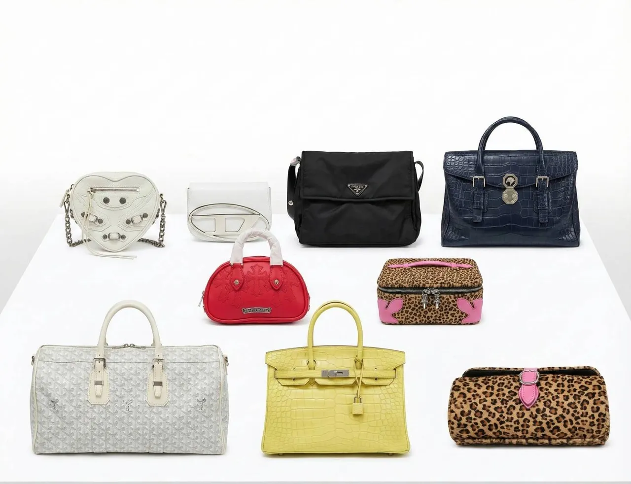 士林分署將拍賣的太子集團案二手名牌包。士林分署提供