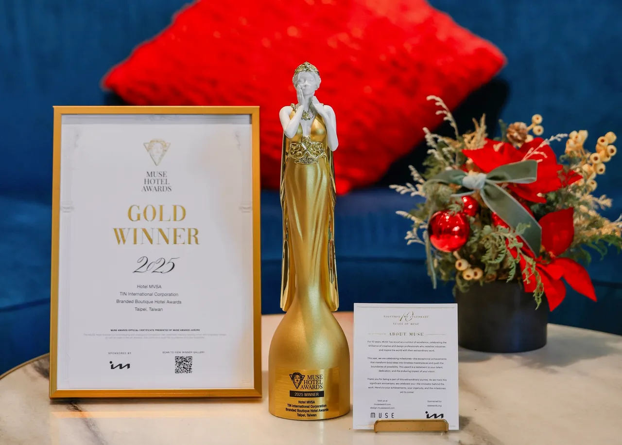 慕舍酒店與全球各地知名酒莊合作，各層樓皆以聯名酒莊命名，獲2025MHA 精品飯店金獎。業者提供