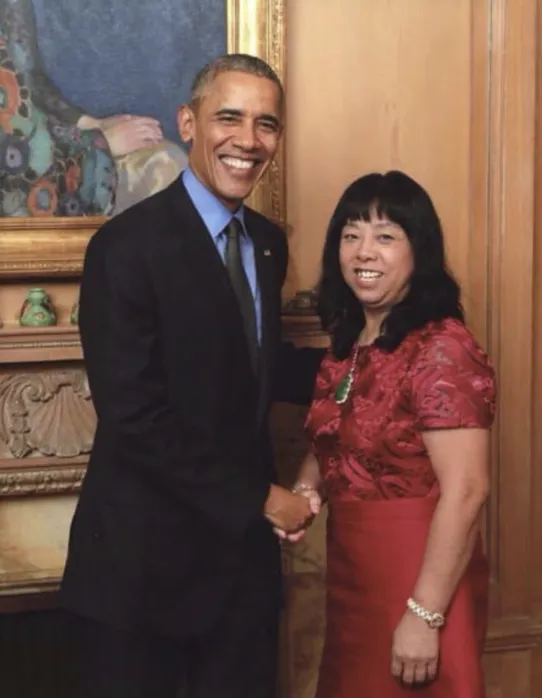 崔麗杰與前美國總統歐巴馬合影。翻攝自X