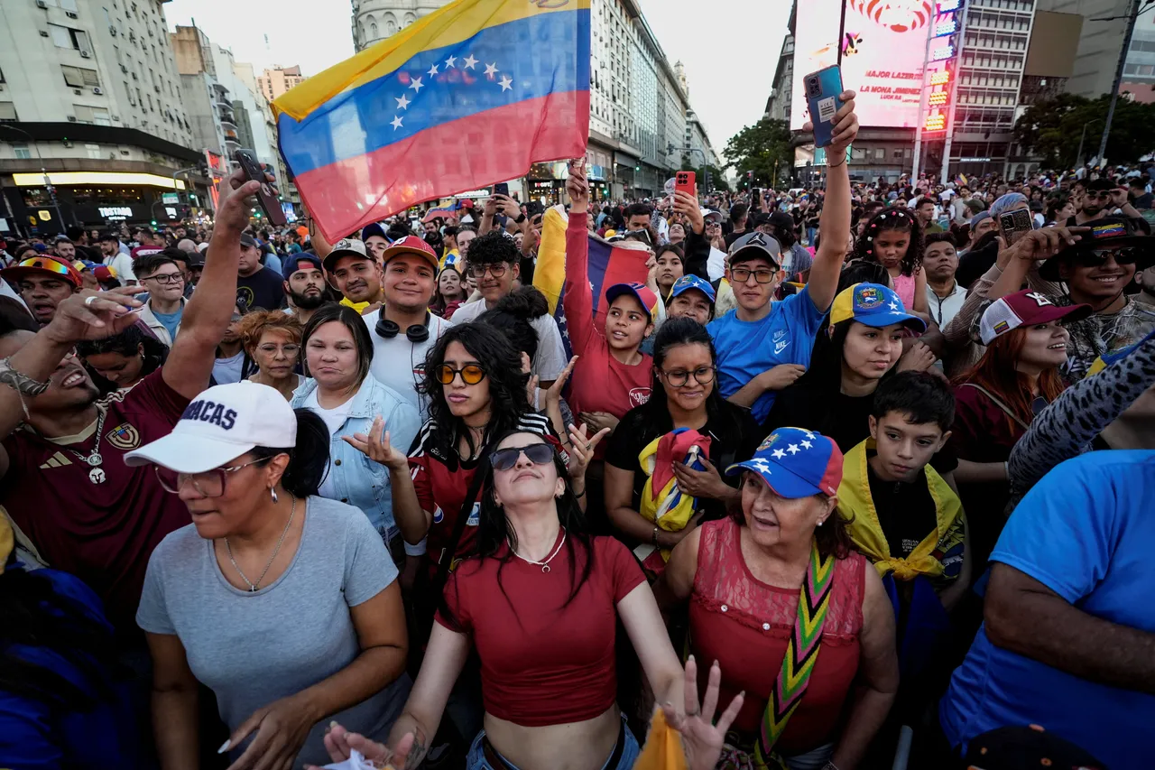 阿根廷的委内瑞拉侨民庆祝马杜洛被捕。路透社