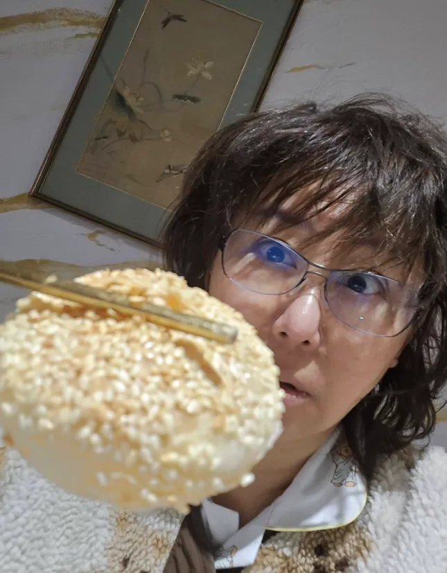 藍心湄被媽媽說這髮型很像王世堅。翻攝藍心湄臉書