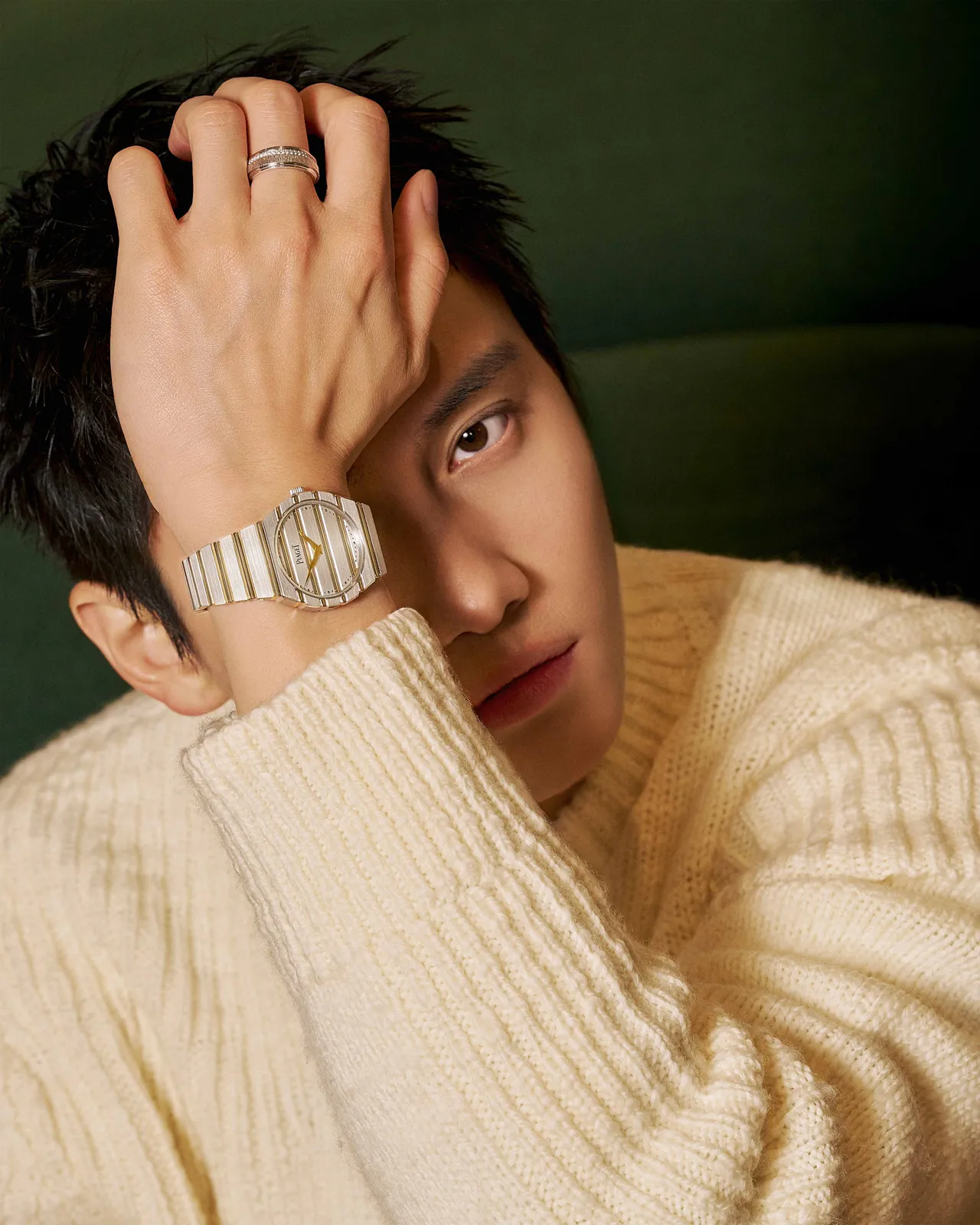 伯爵品牌風格大使范少勳戴上全新Polo79系列Two-Tone雙金自動上鍊超薄腕錶。品牌提供