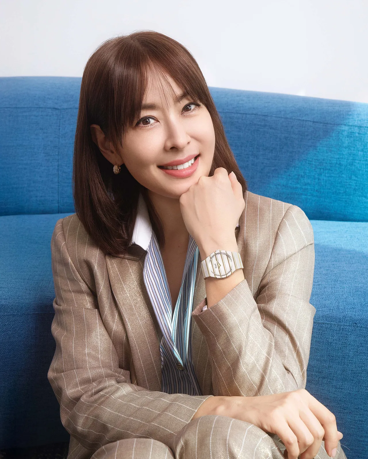 台北101董事長賈永婕，也戴上伯爵全新Polo79系列Two-Tone雙金自動上鍊超薄腕錶。品牌提供