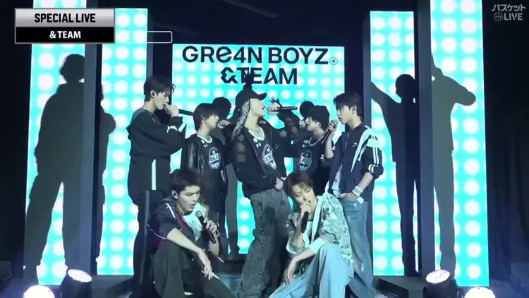 &TEAM在明星賽首日表演與GRe4N BOYZ合唱的主題曲《OTAKEBI》。翻攝X