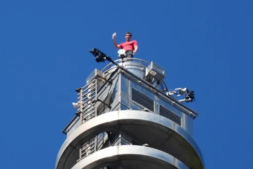 徒手攀台北101成功！霍諾德登頂瞬間回顧　精彩圖輯一次看