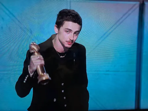 金球奖得奖名单｜甜茶《横冲直闯》击败李奥纳多夺影帝