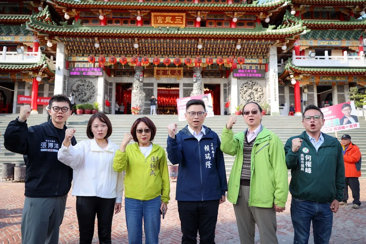 赖瑞隆11日进行初选前最后冲刺，全日不停歇展开铁人行程横跨凤山、三民、前新苓等区。翻摄画面