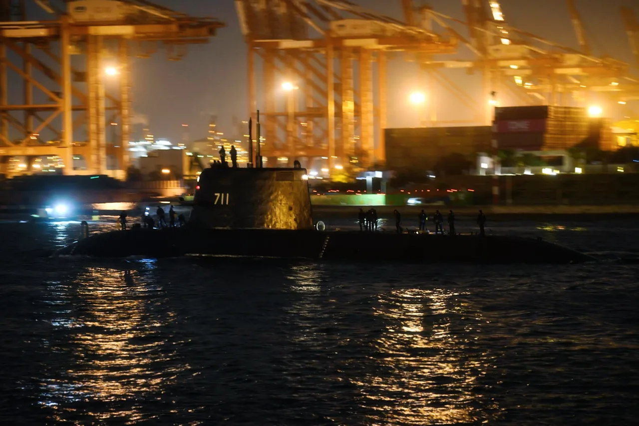 海鯤號潛艦完成首度海試。讀者提供