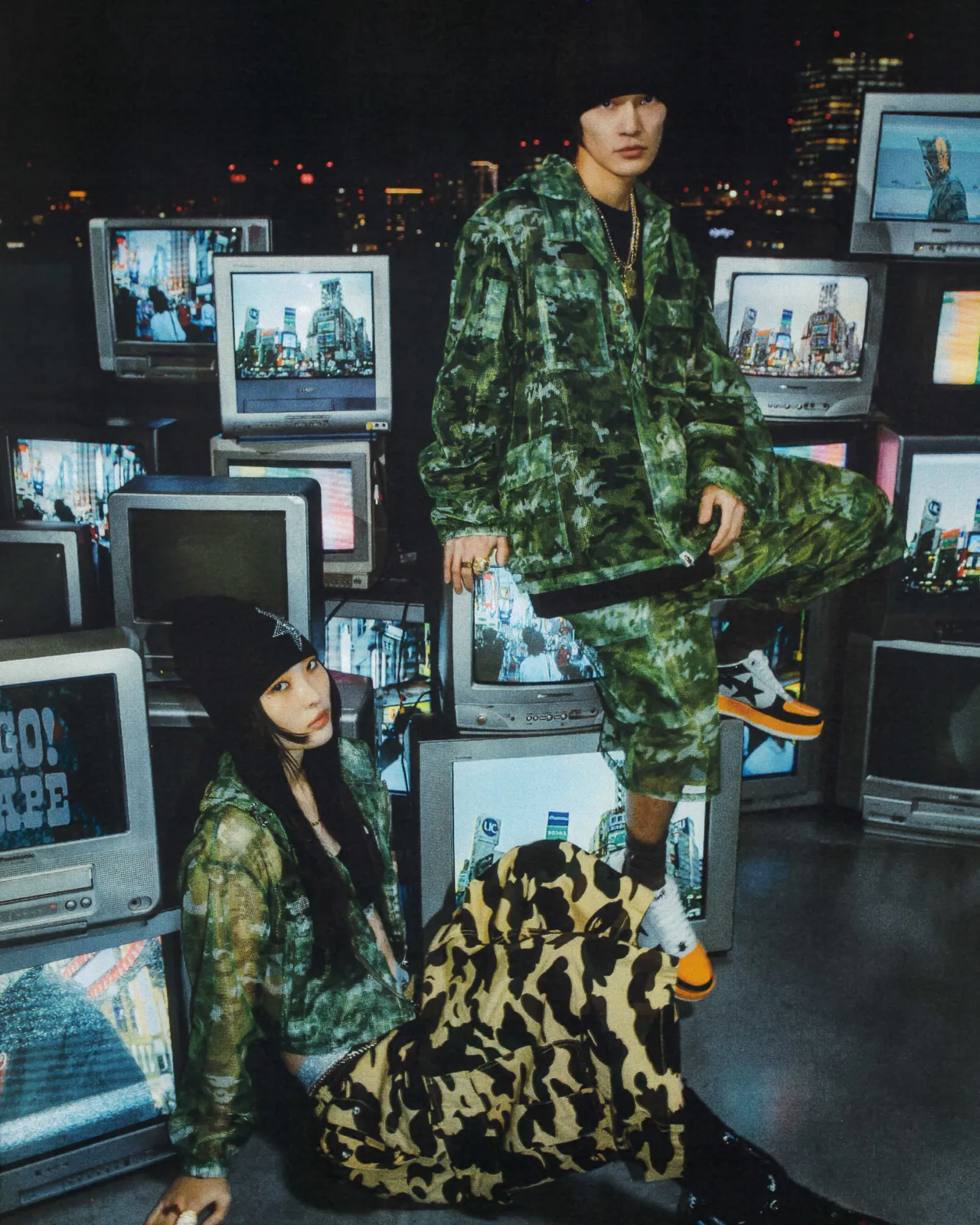 本季设计提取品牌「原始代码」，并注入新鲜数位生命力。品牌提供