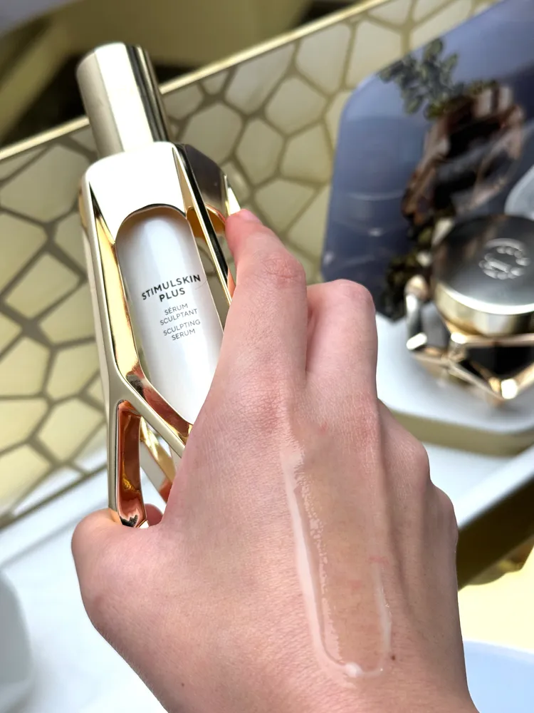 DARPHIN深海翡翠蘊活緊塑精華。張家玲攝