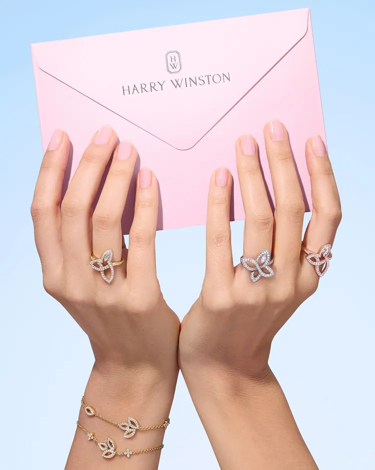 海瑞溫斯頓Lily Cluster系列，鉑金、18K黃金、18K玫瑰金戒指與18K黃金手鍊。品牌提供