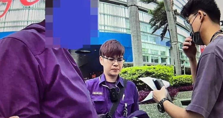 警方逮捕外籍車手。新竹市警局提供