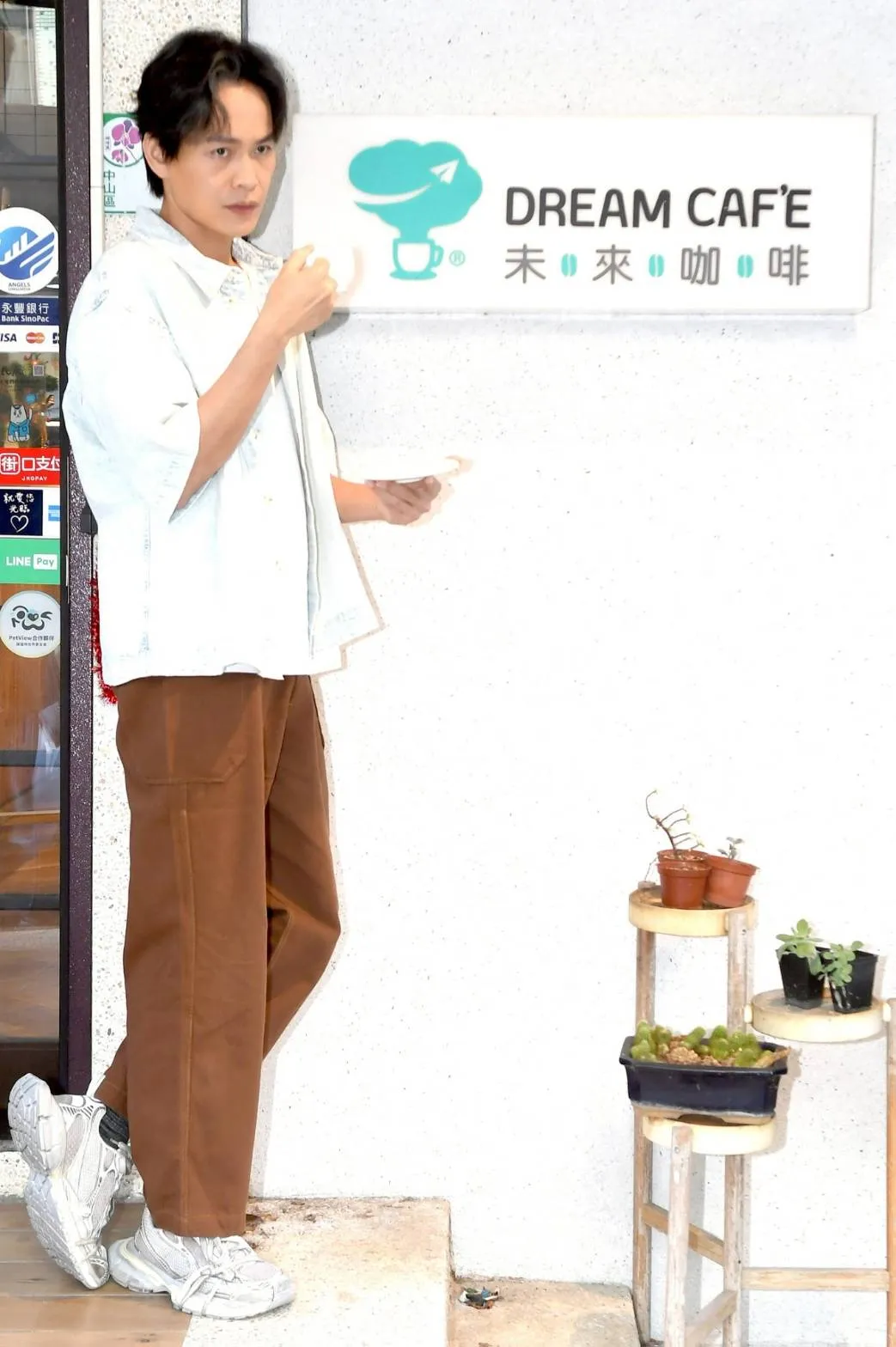 黄镫辉。华视提供