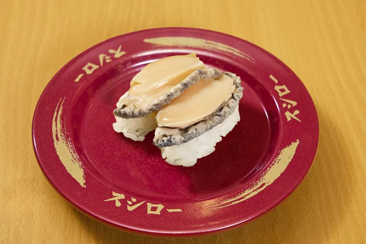 生食級活鮑魚原價80元，2/2至2/15特價40元。業者提供