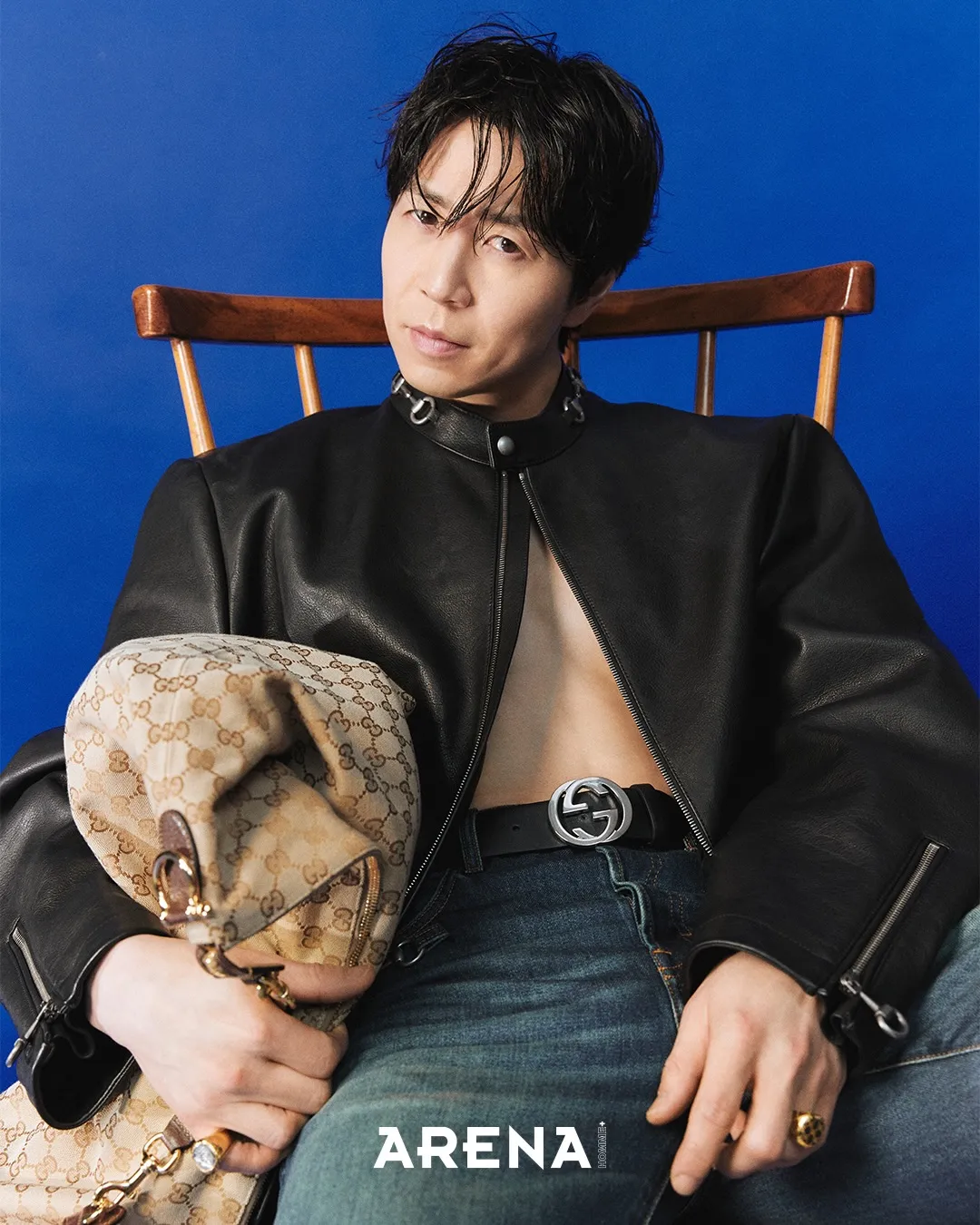 孫鍾元這張時尚照「撞臉」羅時豐。翻攝arenakorea IG