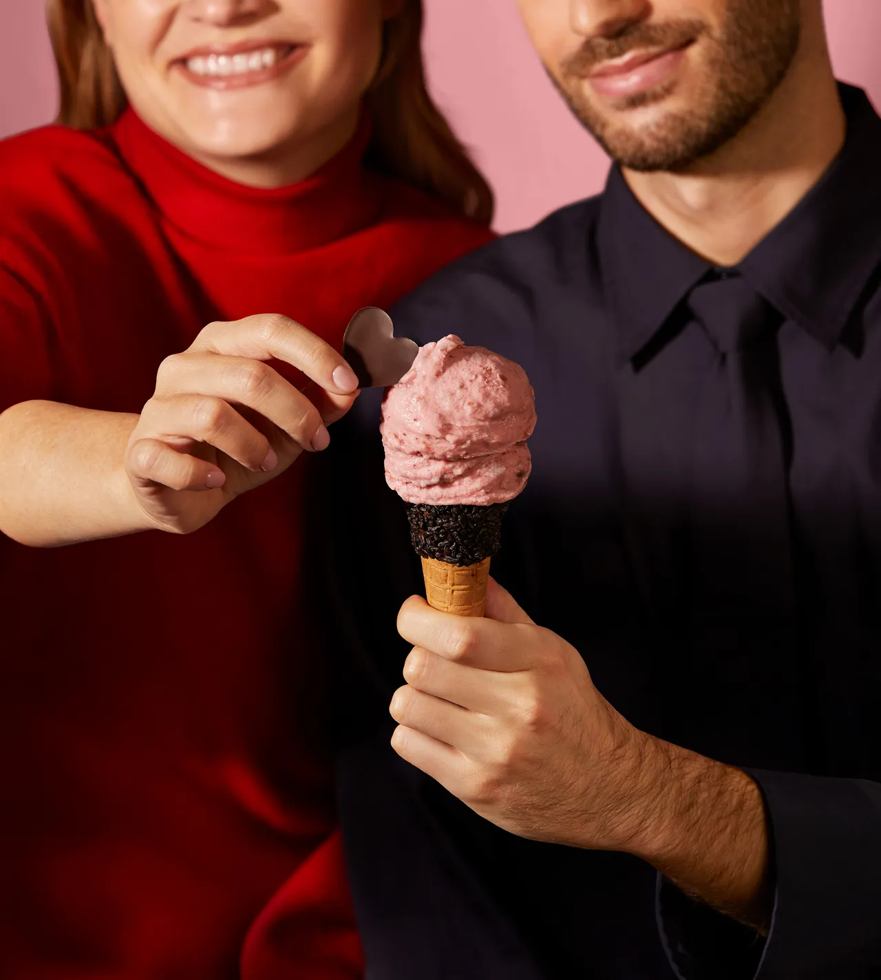 限定冰淇淋口味「Berry in Love草莓蜜語」也同步登場。品牌提供