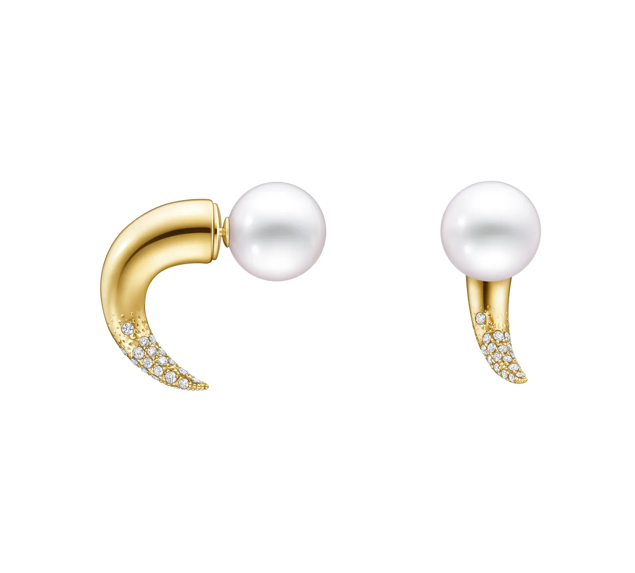 TASAKI danger horn diamonds pave南洋珍珠&18K黃金鑲鑽耳環，39萬4000元。品牌提供