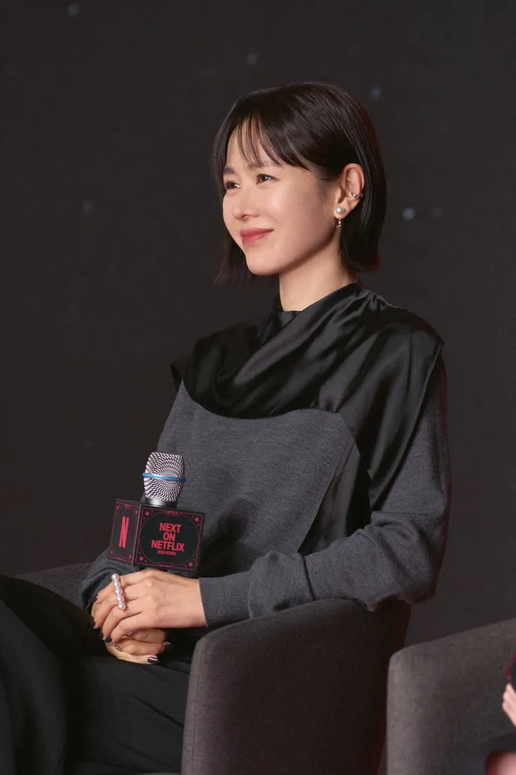 孫藝真日前出席2026「Next On」Netflix Korea活動，選搭低調的TASAKI珠寶。翻攝X