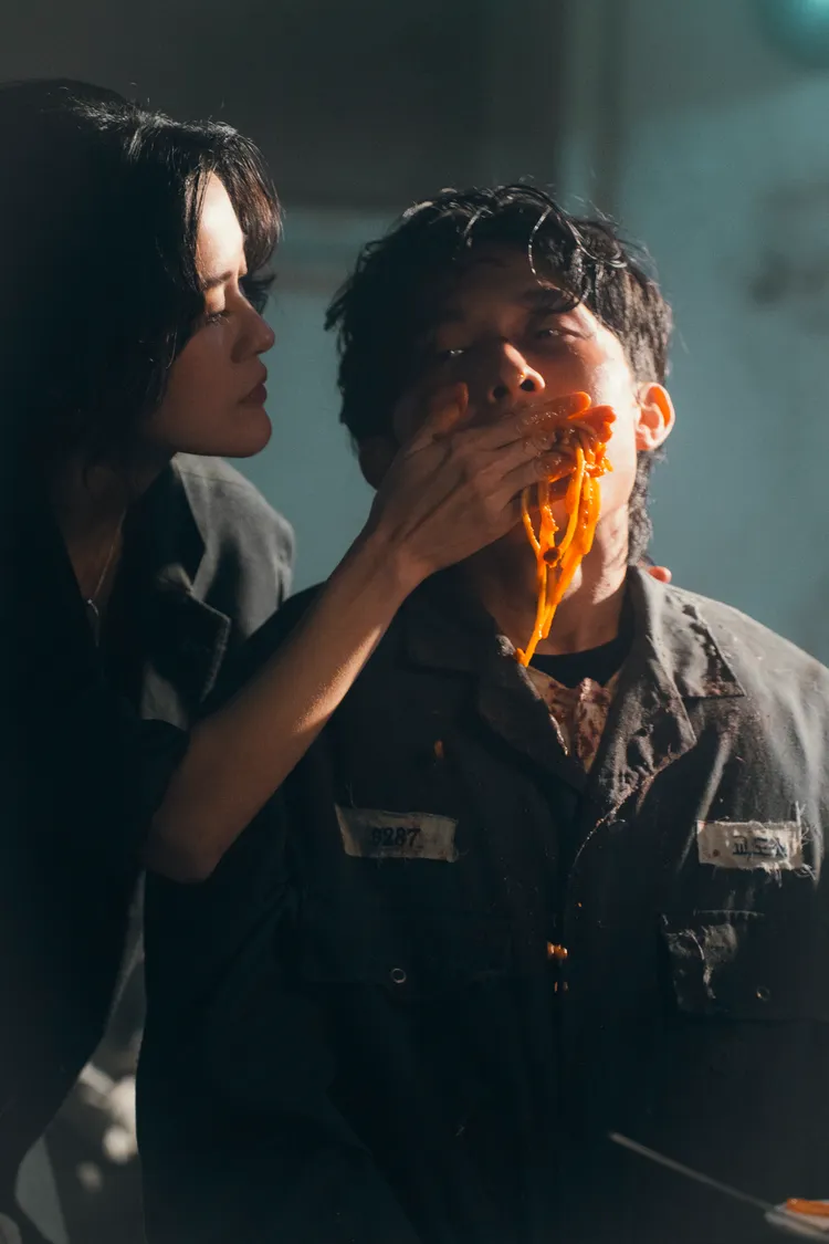 士捷（右）與聿安虐愛張力十足。何樂音樂提供