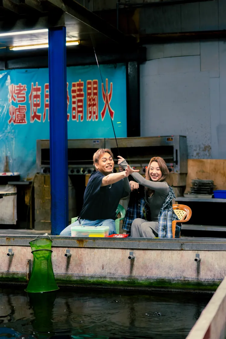 楊琳（左）與王萱在MV有不少精彩對手戲。上多利娛樂提供