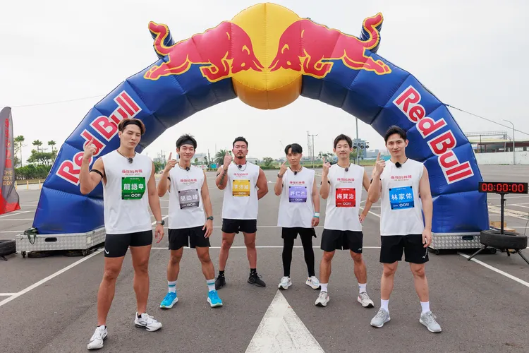 本週迎來「最強男演員組」的正面對決，李沛旭（中）、許仁杰、梅賢治、林家佑、龍語申、簡劭峰齊聚一堂，肌肉、爆發力一次到位。好看娛樂提供