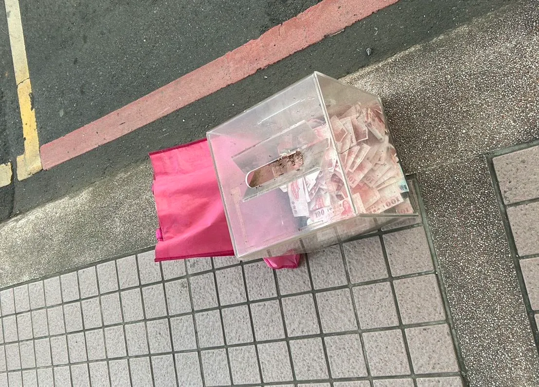 遭窃的香油钱箱。龟山警分局提供