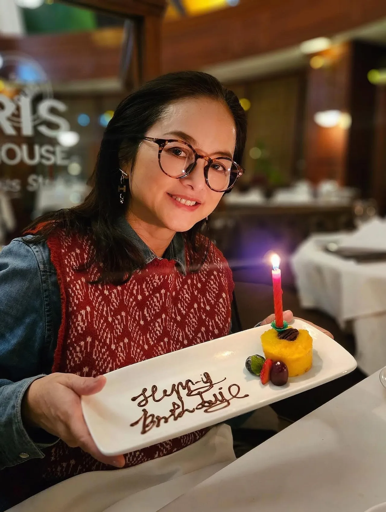 葉蘊儀當年來台宣傳，因19歲諧音哏「洗腳水」而爆紅。摘自臉書