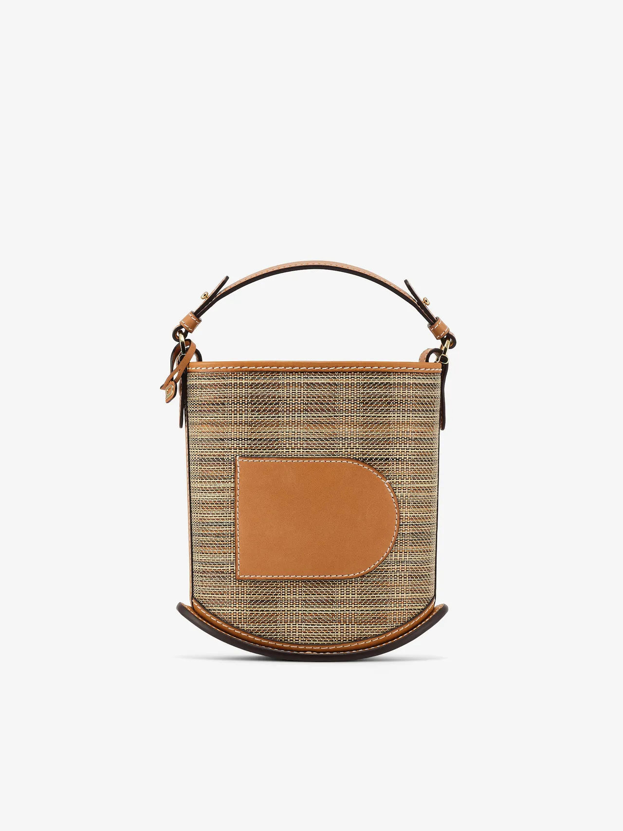 Delvaux Pin Mini Bucket Strap Cavale茶色，13萬9400元。品牌提供