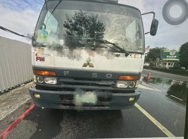 警方查獲肇事貨車。桃園警分局提供