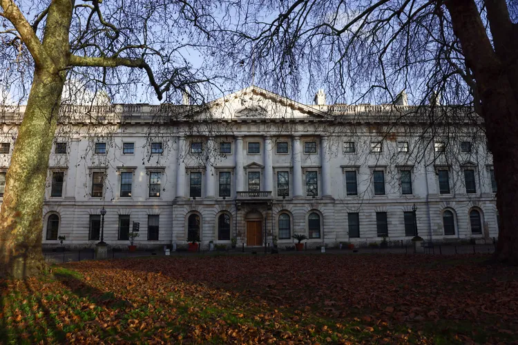 根據中國巨型新使館設計圖，將會建造多達208個地下秘密房間。路透社