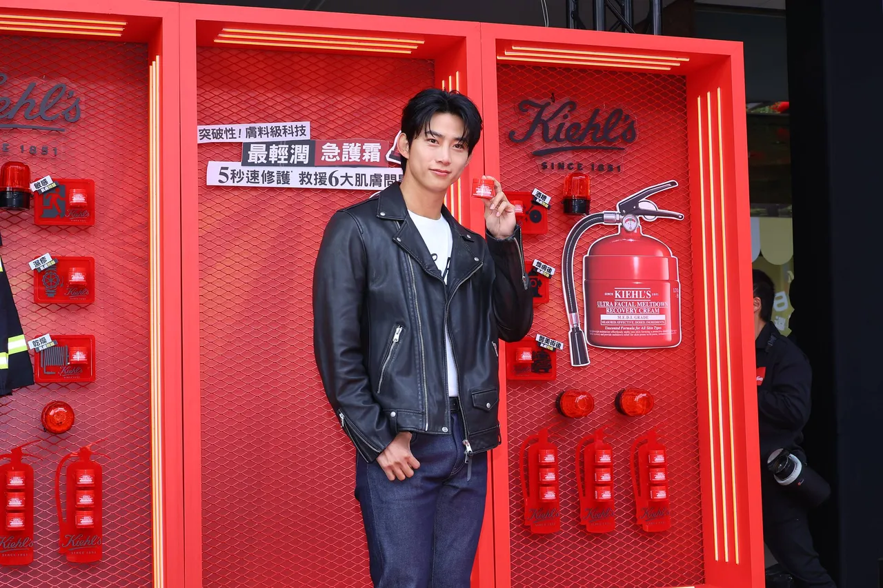 玉澤演現身信義區。攝影中心攝