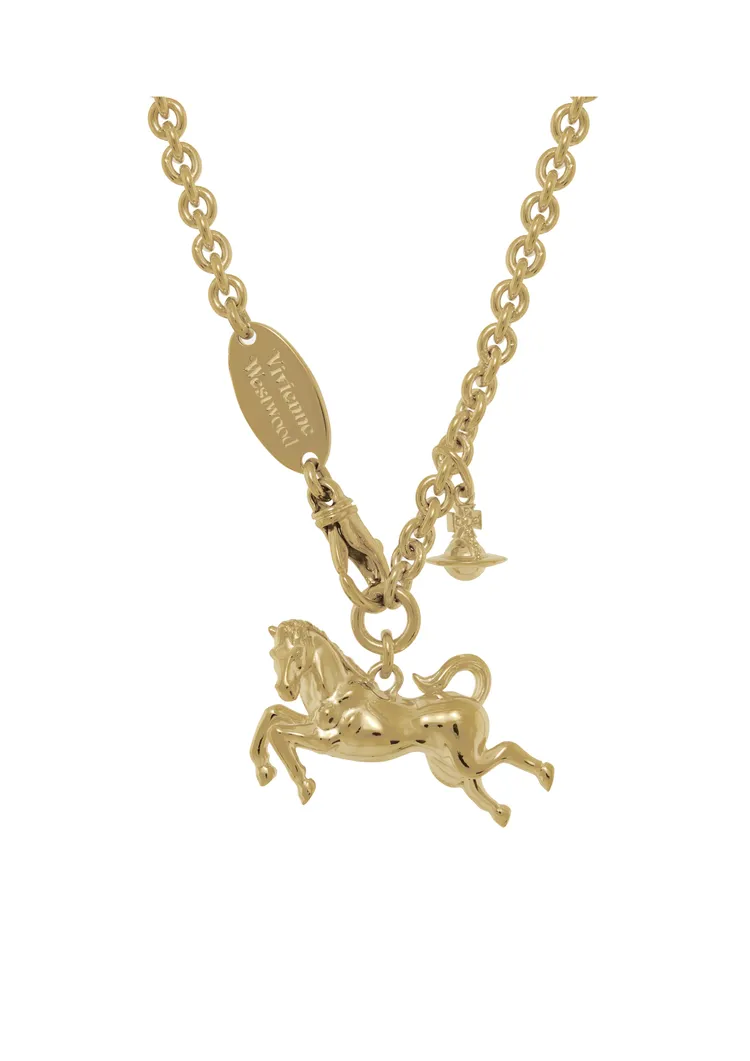Vivienne Westwood HORSE項鍊，1萬1600元。品牌提供