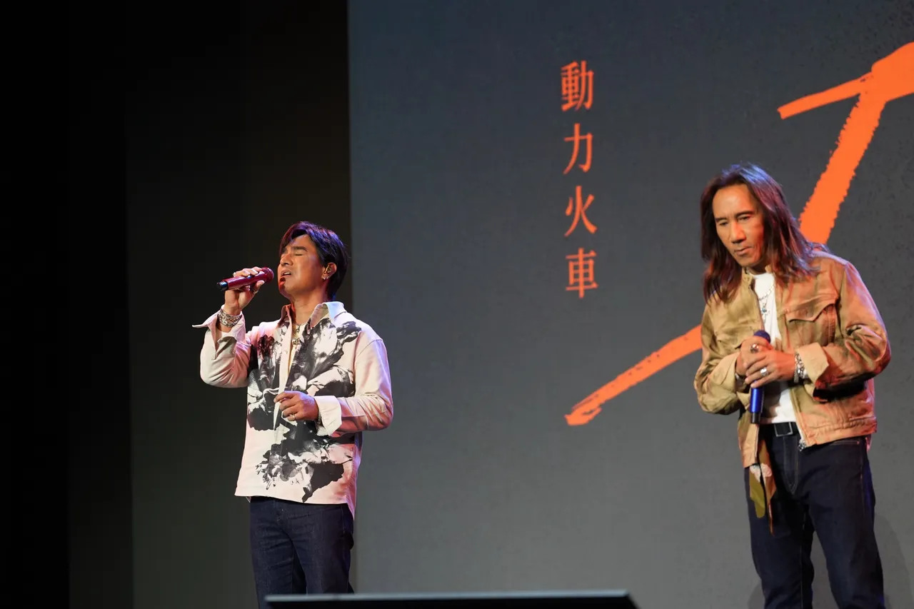 動力火車記者會上首唱新歌《I Need You》。娛樂中心攝