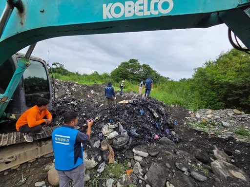 4县市5大河川惨遭滥倒废弃物　中部土尾集团瓦解！逮22嫌押6人